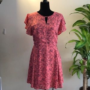 Banana republic baby doll flutter sleeve dress
